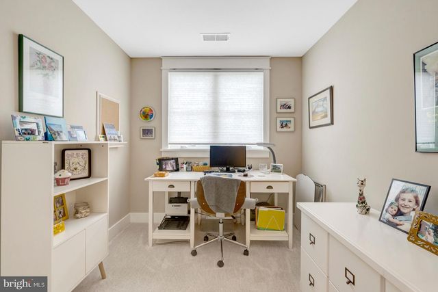 105 COURTHOUSE RD SW, Vienna, VA 22180