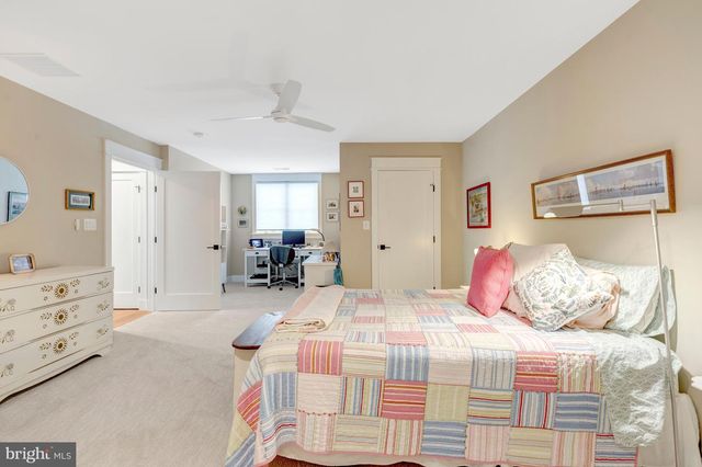 105 COURTHOUSE RD SW, Vienna, VA 22180