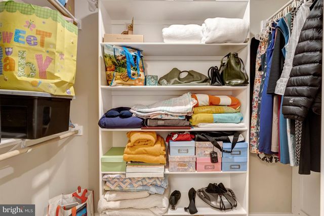 105 COURTHOUSE RD SW, Vienna, VA 22180