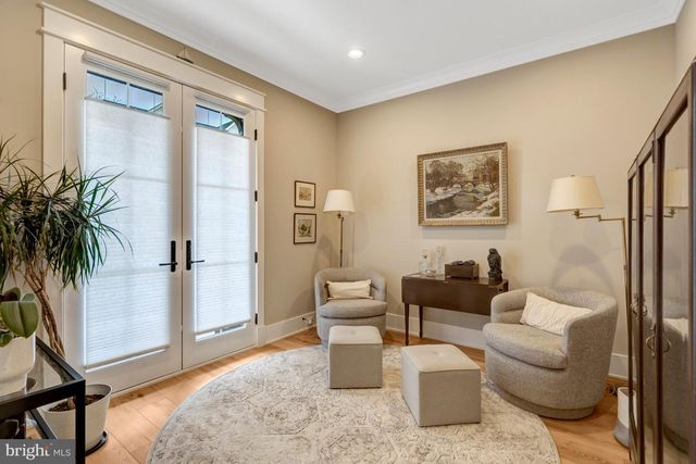 105 COURTHOUSE RD SW, Vienna, VA 22180