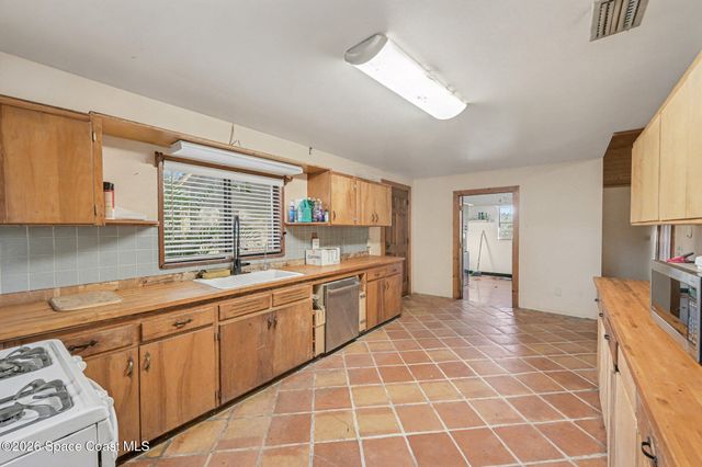 5195 Blounts Ridge Road, Mims, FL 32754