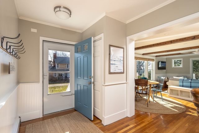 26 Mattakiset Rd, Mattapoisett, MA 02739