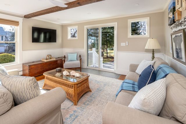 26 Mattakiset Rd, Mattapoisett, MA 02739