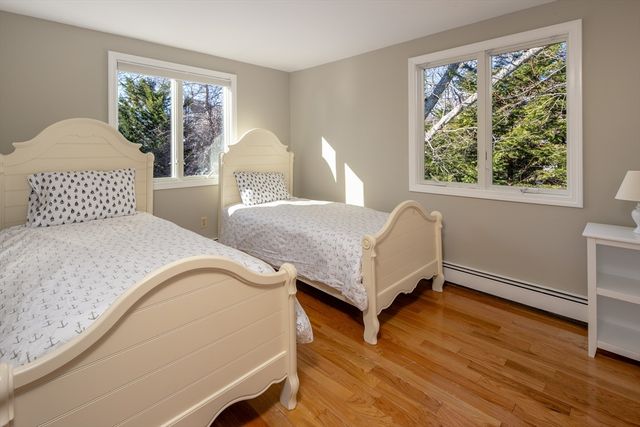 26 Mattakiset Rd, Mattapoisett, MA 02739