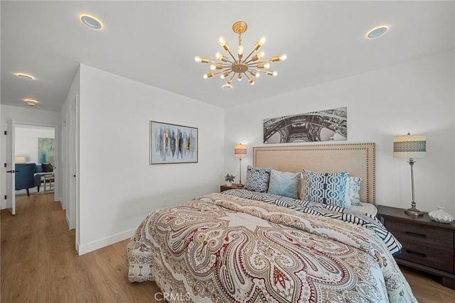 7660 Radford Avenue, North Hollywood, CA 91605