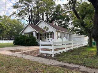 318 S St Clair Ave, Wichita, KS 67213