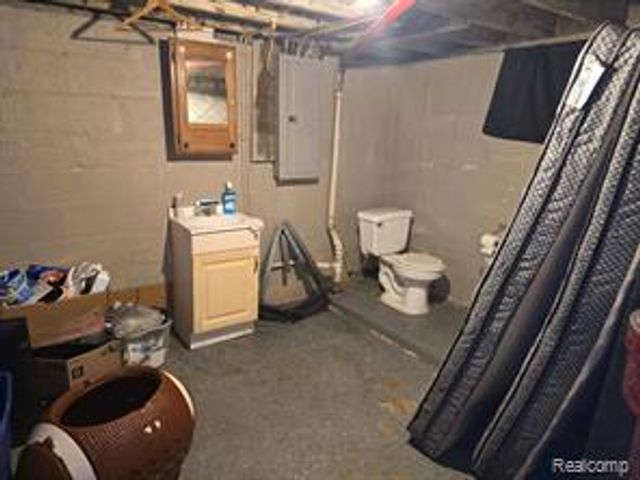 802 Marquette Street, Flint, MI 48504