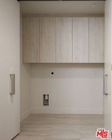 411 S Hamel Road 308, Los Angeles, CA 90048