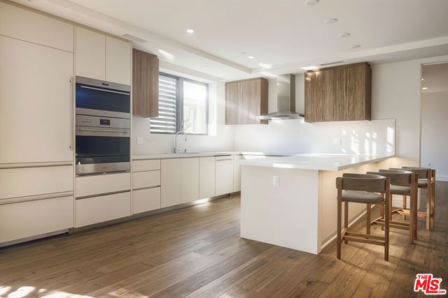 411 S Hamel Road 308, Los Angeles, CA 90048