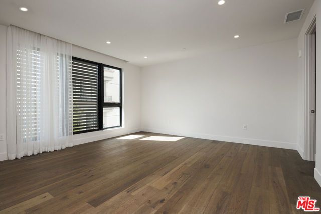 411 S Hamel Road 308, Los Angeles, CA 90048