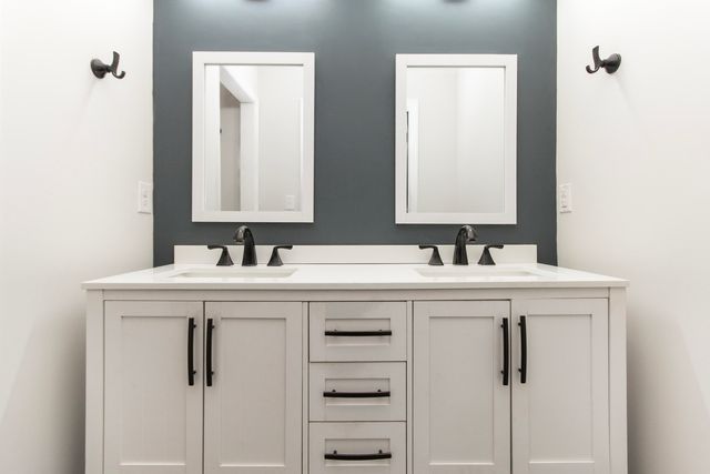 2013 Leslee Way, Lawrenceburg, KY 40342