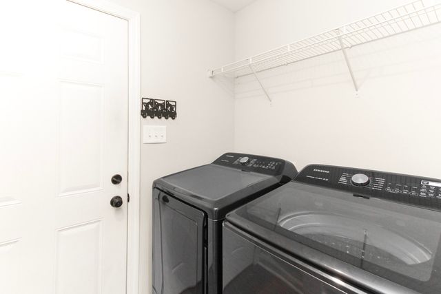 2013 Leslee Way, Lawrenceburg, KY 40342