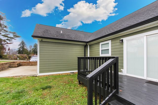 2013 Leslee Way, Lawrenceburg, KY 40342