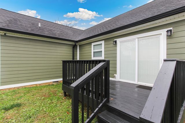 2013 Leslee Way, Lawrenceburg, KY 40342