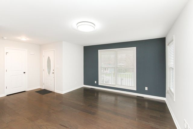 2013 Leslee Way, Lawrenceburg, KY 40342