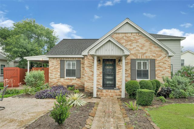 317 Avenue Of Oaks Street, Houston, TX 77009