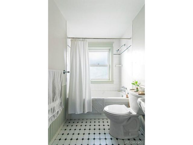 307 W Cleveland St, Lafayette, CO 80026