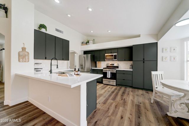 12910 W VERNON Avenue, Avondale, AZ 85392