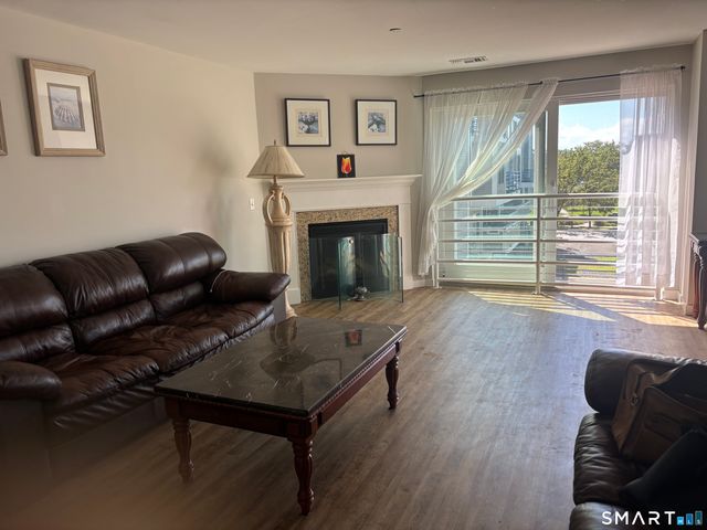 133 Harbor Close 133, New Haven, CT 06519