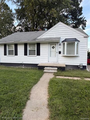1952 Moran Avenue, Lincoln Park, MI 48146