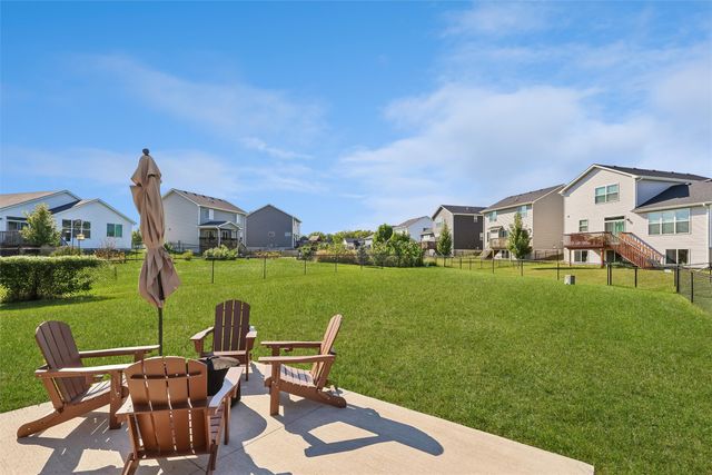 515 SE Alba Place, West Des Moines, IA 50265