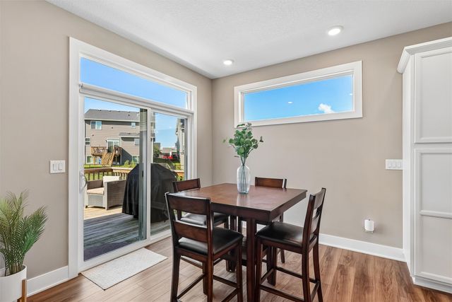 515 SE Alba Place, West Des Moines, IA 50265