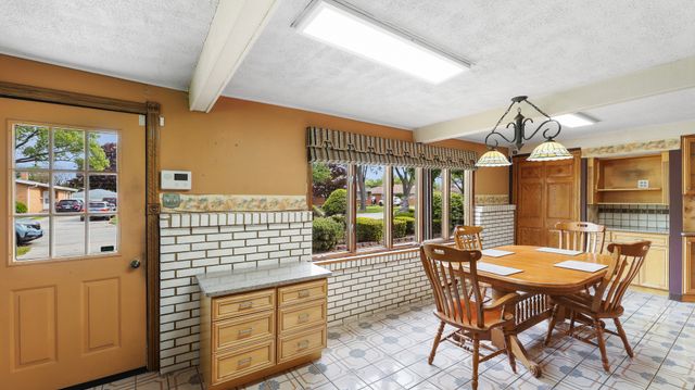 380 Forest Preserve Drive, Wood Dale, IL 60191