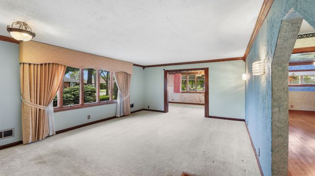 380 Forest Preserve Drive, Wood Dale, IL 60191