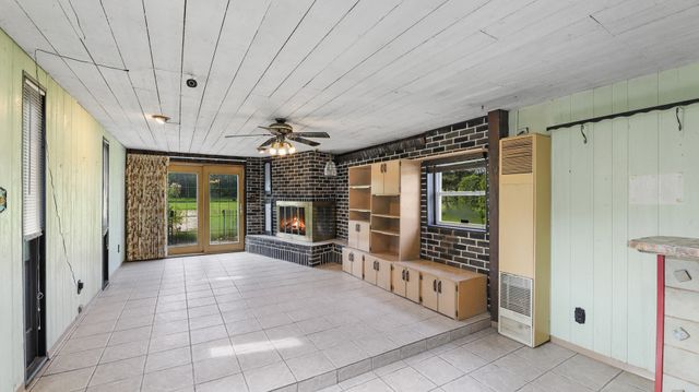 380 Forest Preserve Drive, Wood Dale, IL 60191