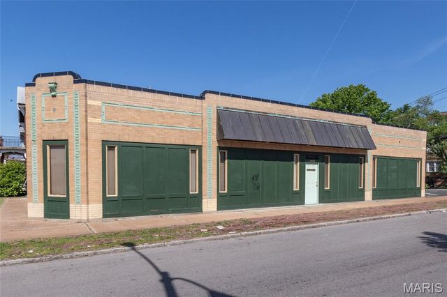 3827 SW Gustine Avenue, St Louis, MO 63116