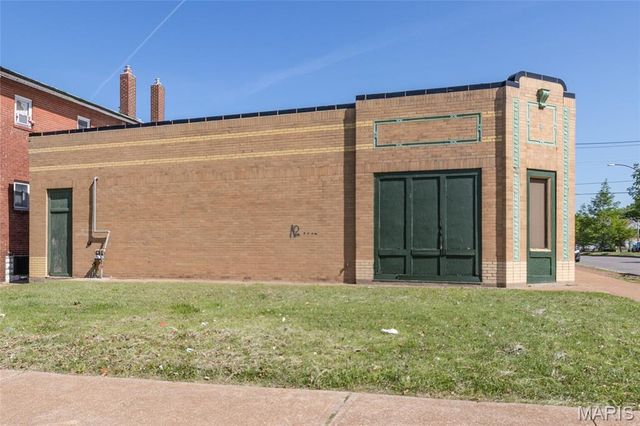 3827 SW Gustine Avenue, St Louis, MO 63116