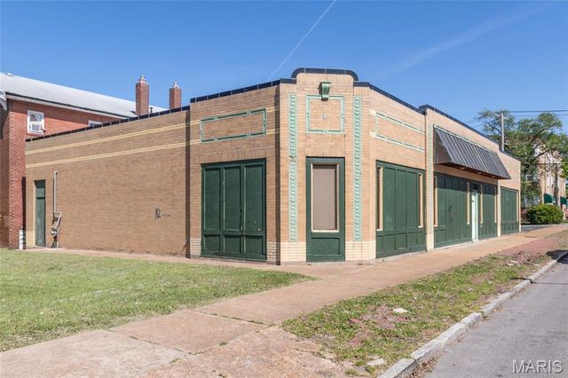 3827 SW Gustine Avenue, St Louis, MO 63116