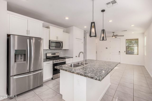 40354 W SUNLAND Drive, Maricopa, AZ 85138