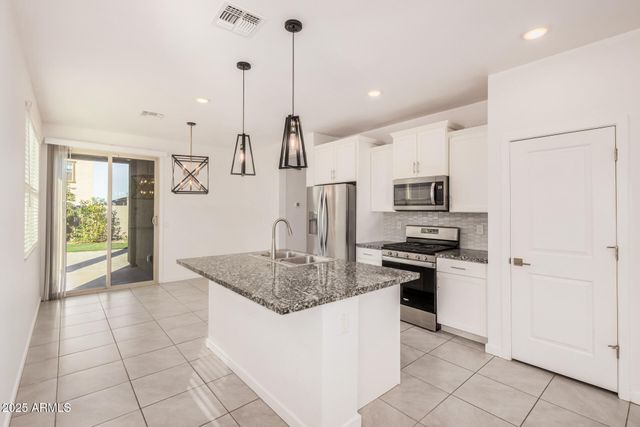 40354 W SUNLAND Drive, Maricopa, AZ 85138