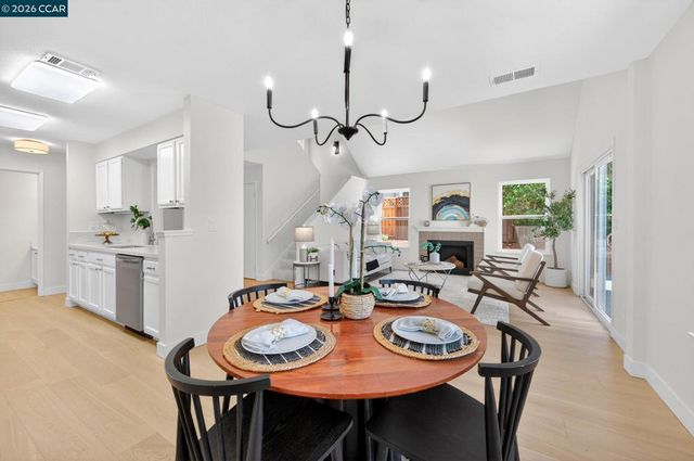 726 Buena Vista Pl, Walnut Creek, CA 94597