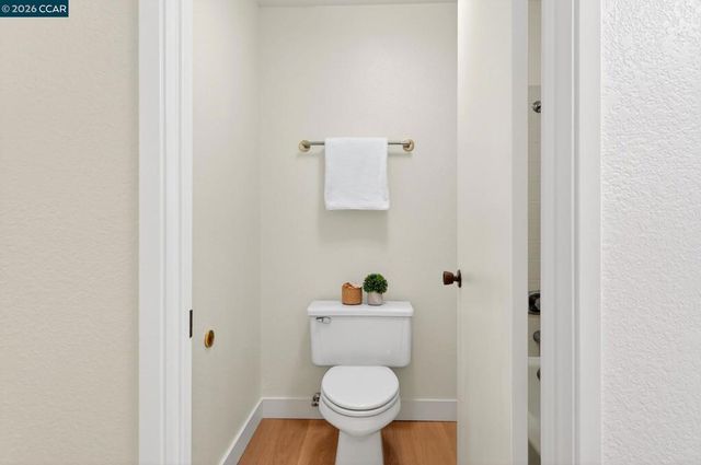 726 Buena Vista Pl, Walnut Creek, CA 94597