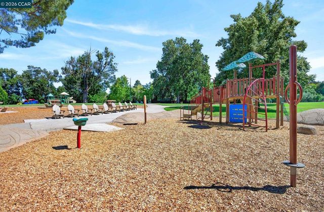726 Buena Vista Pl, Walnut Creek, CA 94597