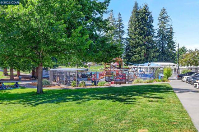 726 Buena Vista Pl, Walnut Creek, CA 94597