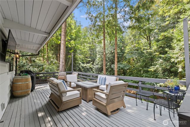 3227 103rd Place NE, Bellevue, WA 98004