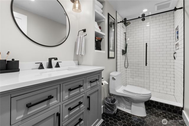 3227 103rd Place NE, Bellevue, WA 98004