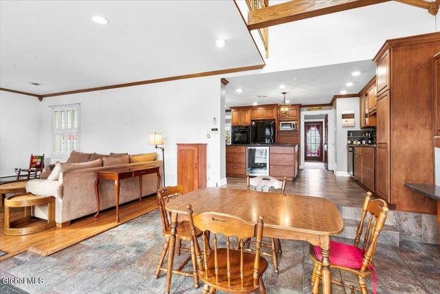 180 S Main Avenue, Albany, NY 12208