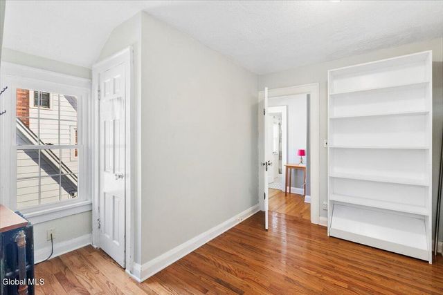 180 S Main Avenue, Albany, NY 12208