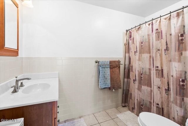 180 S Main Avenue, Albany, NY 12208