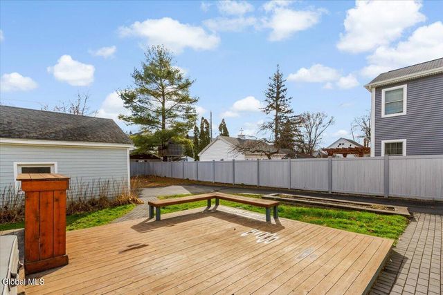 180 S Main Avenue, Albany, NY 12208