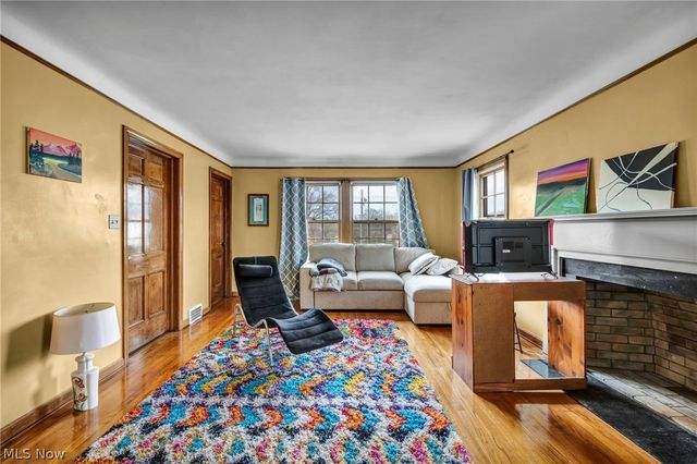 13570 Cedar Road, University Heights, OH 44118