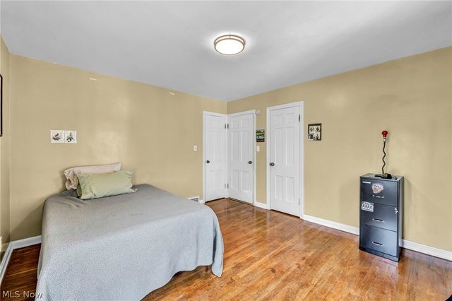 13570 Cedar Road, University Heights, OH 44118