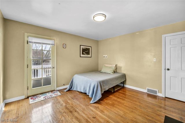 13570 Cedar Road, University Heights, OH 44118