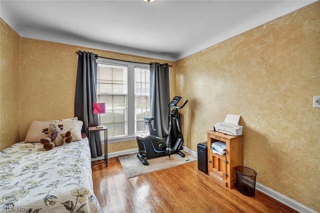 13570 Cedar Road, University Heights, OH 44118
