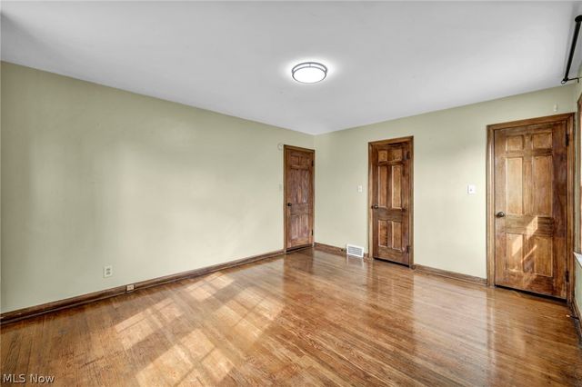13570 Cedar Road, University Heights, OH 44118