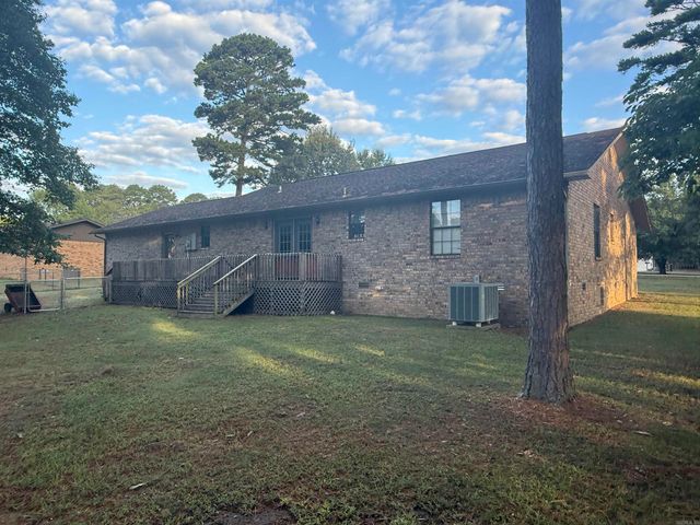 907 Pineknot Lane, Heber Springs, AR 72543